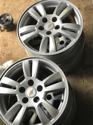 Cheve mags wheel set 5 holes