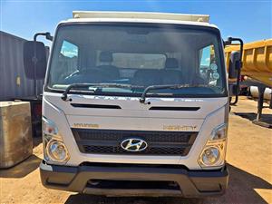 3 cube Hyundai EX8 Tipper