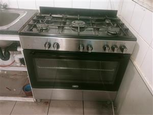Gas stove