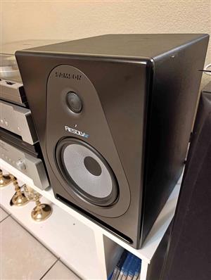 Samson resolve SE8 powered speakers for sale