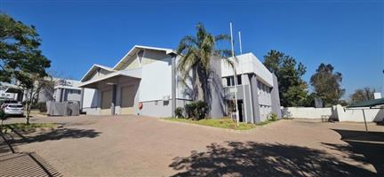 A Prime 631sqm Private Stand alone warehouse to lease in boomed access controlled business Park in Midrand