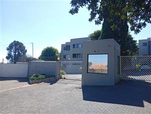 Apartment For Sale in Benmore Gardens