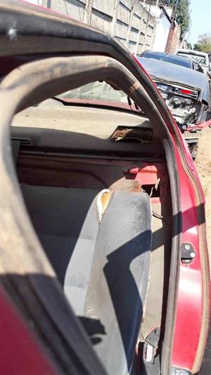 BMW 318is E36 LR door rubber