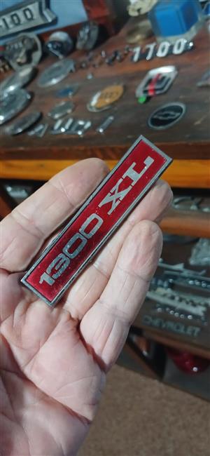 Escort 1300 XL badge