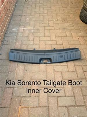 Kia Sorento Tailgate Boot Latch Inner Cover