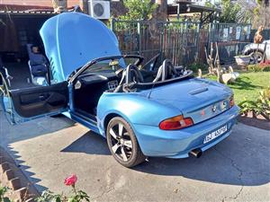 Bmw 328i  Z3 paperwork up to date for sale engine and gearbox is  start and go running condition b