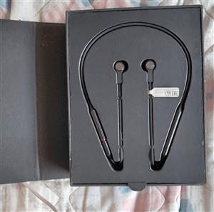 Huawei FreeLace Wireless In-Ear Headphones (BT 5.0)(Black) Only used twice