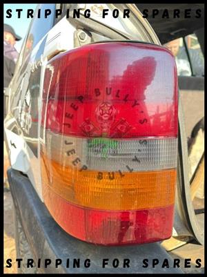 Grand Cherokee 4.0 ZJ Auto Petrol 1997: Left Taillight 