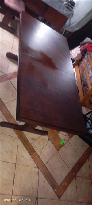 6-Seat extendable dining table, including x6 chairs and lockable sideboard