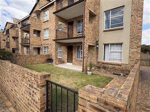 2 bedroom 2 Bathroom Ground Floor unit in Honeydew