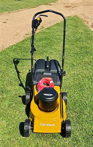 Primer electric lawnmower.  GARDEN MARKET PLACE.  1 Gardens Road, HILLCREST.