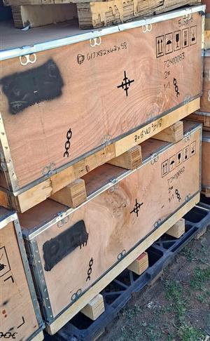 Huge solid wood & plywood crates good for Fruit & Veg, Planting, brooders, bulk display Jhb South..