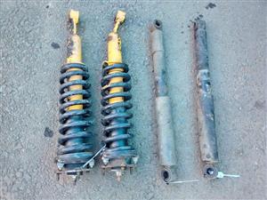 2015 Toyota Hilux D4D 4x4 front shock n spring and rear shocks