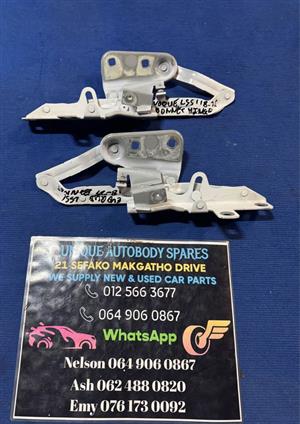 Range Rover Evoque Bonnet Hinge Set