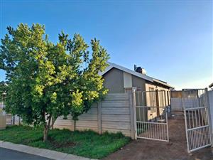 3BEDROOM HOUSE FOR SALE