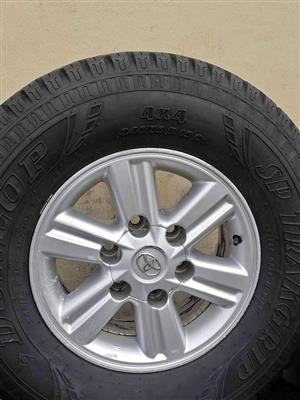 Toyota Hilux 15inch Mag Rims (WITH USED TYRES)