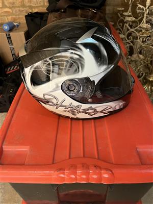 Shark EVO helmet - (Size L)