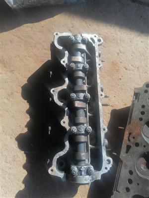 Opel corsa 1.8 diesel cylinder head for sale 