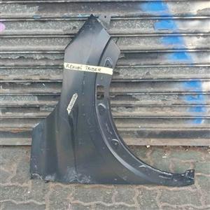 Renault Triber fender