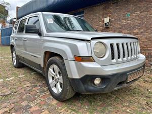 2014 JEEP PATRIOT 2.4 MANUAL PETROL STRIPPING FOR SPARES