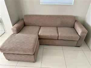 Second hand couch for sal