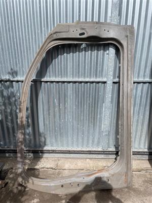 Isuzu 2013 up extended cab, cab right side panel.(skin)