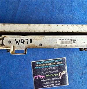 Mercedes W470 X-Class Radiator Set