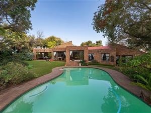 House For Sale in Morningside Manor