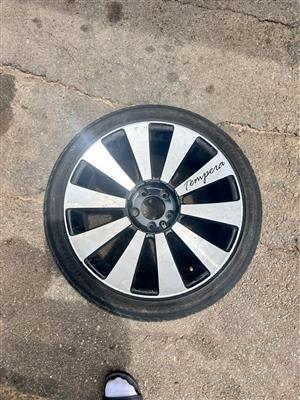 18” rim and tyres 5/112, 5/114 Fits 204 Mercedes, golf5-7 Caddy, and most VW and Mercedes