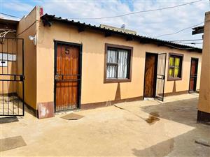 House for sale in orange farm 