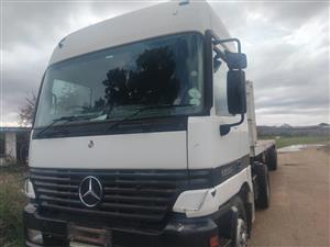 2003 Mercedes-Benz Actros 1835 With Henred Double Axle Trailor