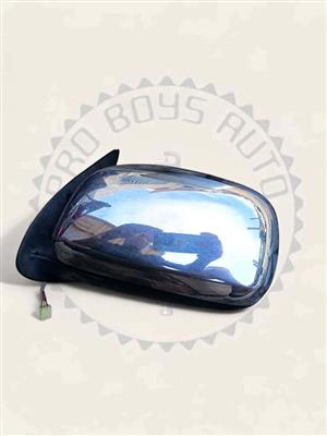 TOYOTA HILUX AND FORTUNER D4D LEFTSIDE MIRROR AVAILABLE FOR SALE IN EXCELLENT CONDITION