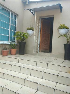 House For Sale in Newlands