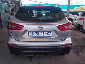 2019 NISSAN QASHQAI 1.2 ENGINE CAPACITY SUV MANUAL PETROL SILVER IN COLOUR CLOTHES SERVICE HISTORY.