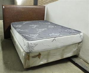 GREY AND WHITE FOAM DOUBLE BASE SET W/BROWN HEADBOARD(S067353A)