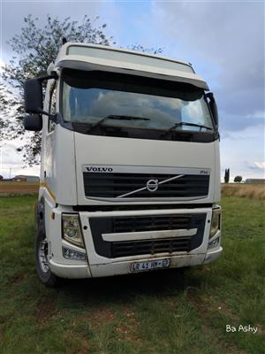 volvo fh480 for sale with no gearbox ,dashboard and steering box.engine runs wel