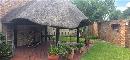 TOWNHOUSE IN POPULAR SE 3!! Full title!!!