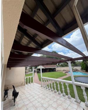 4 Bed Family Home with Pool & Lapa | Van Riebeeck park  & Entertainer's Dream"