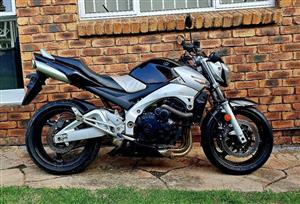 2008 SUZUKI GSR 600CC HAS 35K KMS