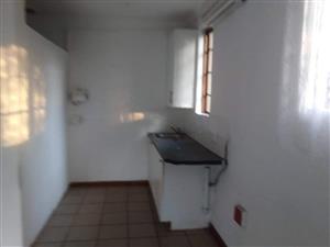 Big bachelor to let in Oxford road Kensington jhb