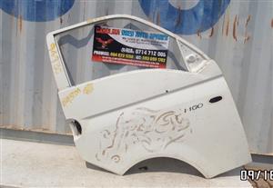Hyundai H100 right front door (2012)