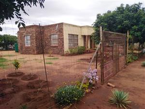 House for sale in Lebowakgomo zone 9
