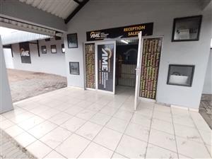 Spacious 1600m² building for sale in Brits Central—ideal for investment or business opportunities!