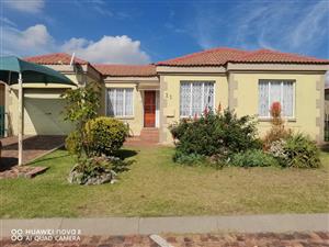 Townhouse For Sale in Elandspark