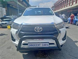 2020 TOYOTA HILUX 2.4 GD6 DIESEL DOUBLE CAB MILEAGE 106000KM, WHITE COLOR