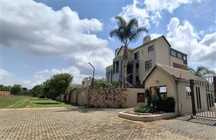 Townhouse For Sale in Sugarbush - Noordheuwel