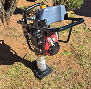 Honda 4 stroke Vibrating Rammer
