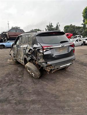 2022 Kia Seltos stripping for spares