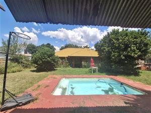 Surprisingly well kept and spacious. This 3 bedrooms Family in Three Rivers is a must View.