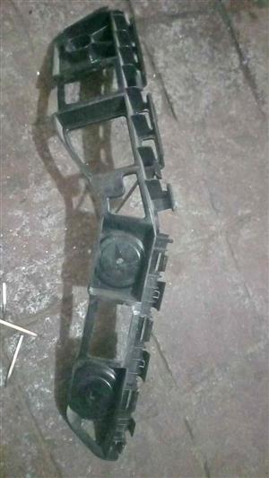 2020 VW POLO VIVO 2 1.4I H/B RR BUMPER SLIDE